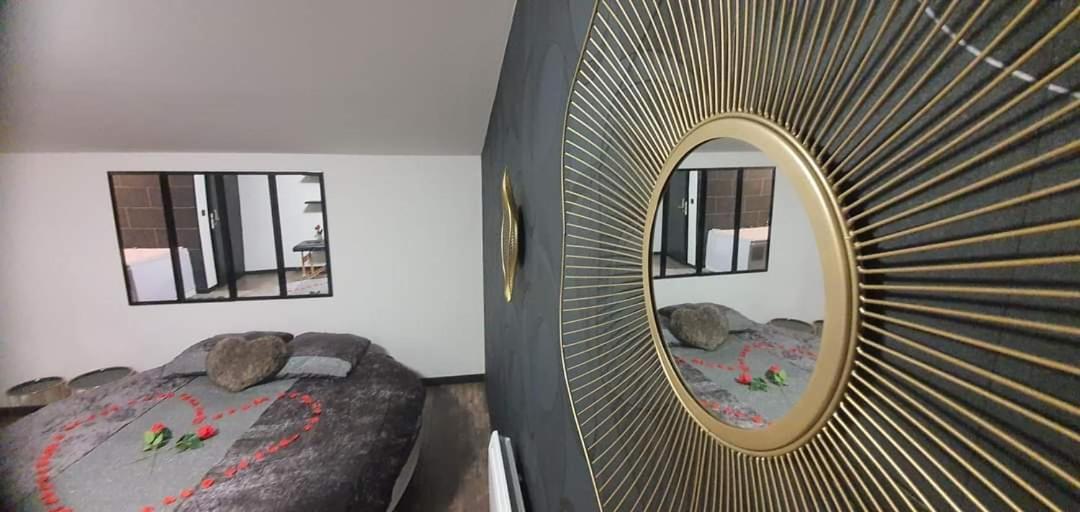 Love Rooms De La Presqu'Ile Saint-Vincent-de-Paul  Exterior photo